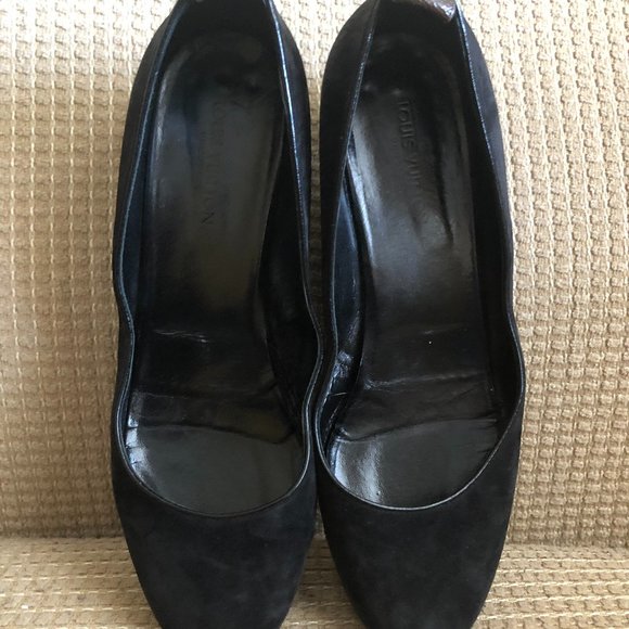 Louis Vuitton Uniformes Black Suede Revival Round - Picture 11 of 14